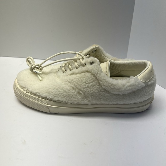 Polo Ralph Lauren LEFT Shoe Women 6 Bryn Cream Hi Pile Fuzzy Faux Sherpa Amputee - Picture 1 of 8